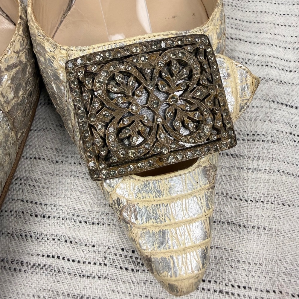 Manolo Blahnik Metallic Snakeskin Slingback Point Toe Embellished Kitten Heel 6 - Picture 4 of 10